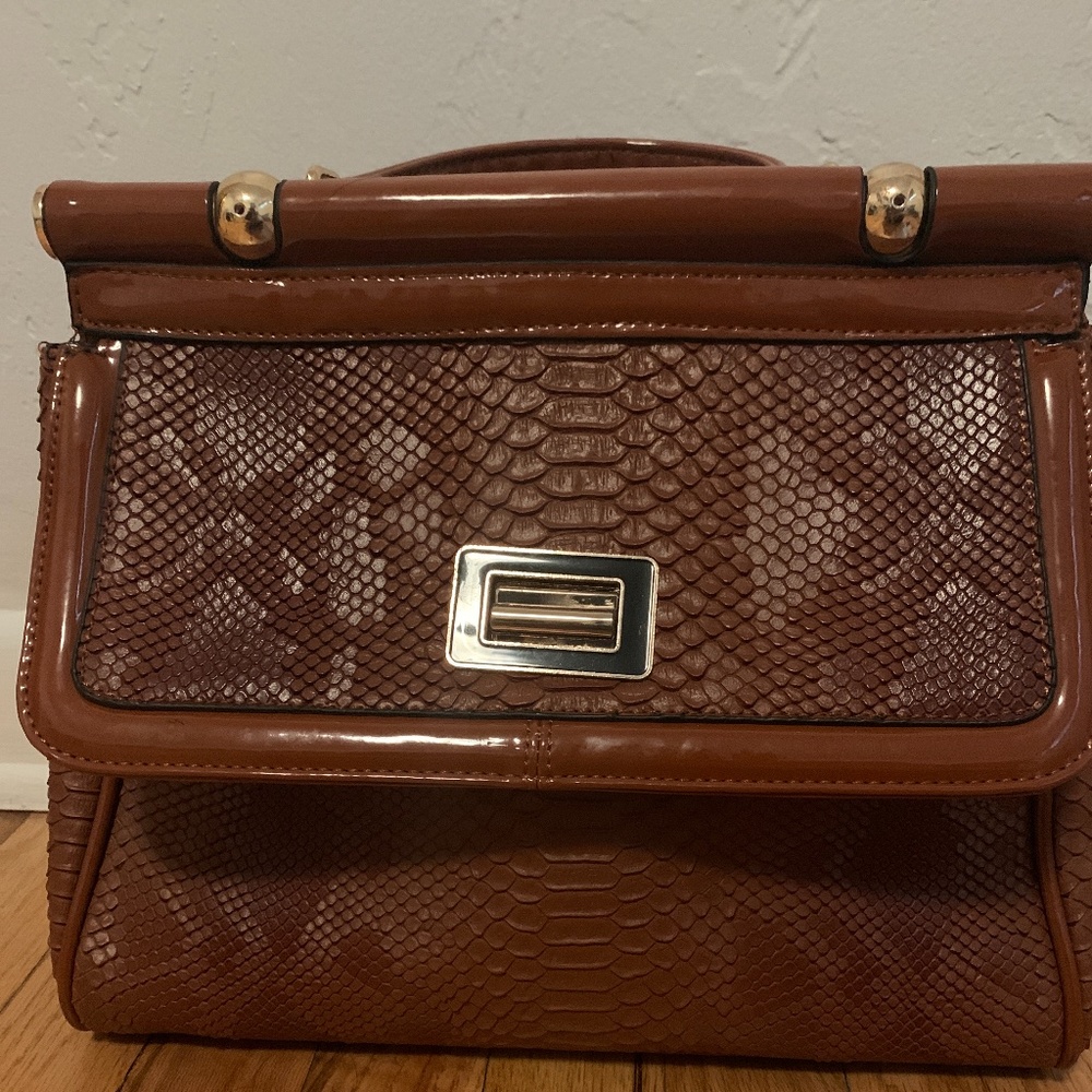 Hand bag